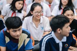Một trường THCS ở Hà Nội có 125 học sinh đỗ lớp 10 trường chuyên